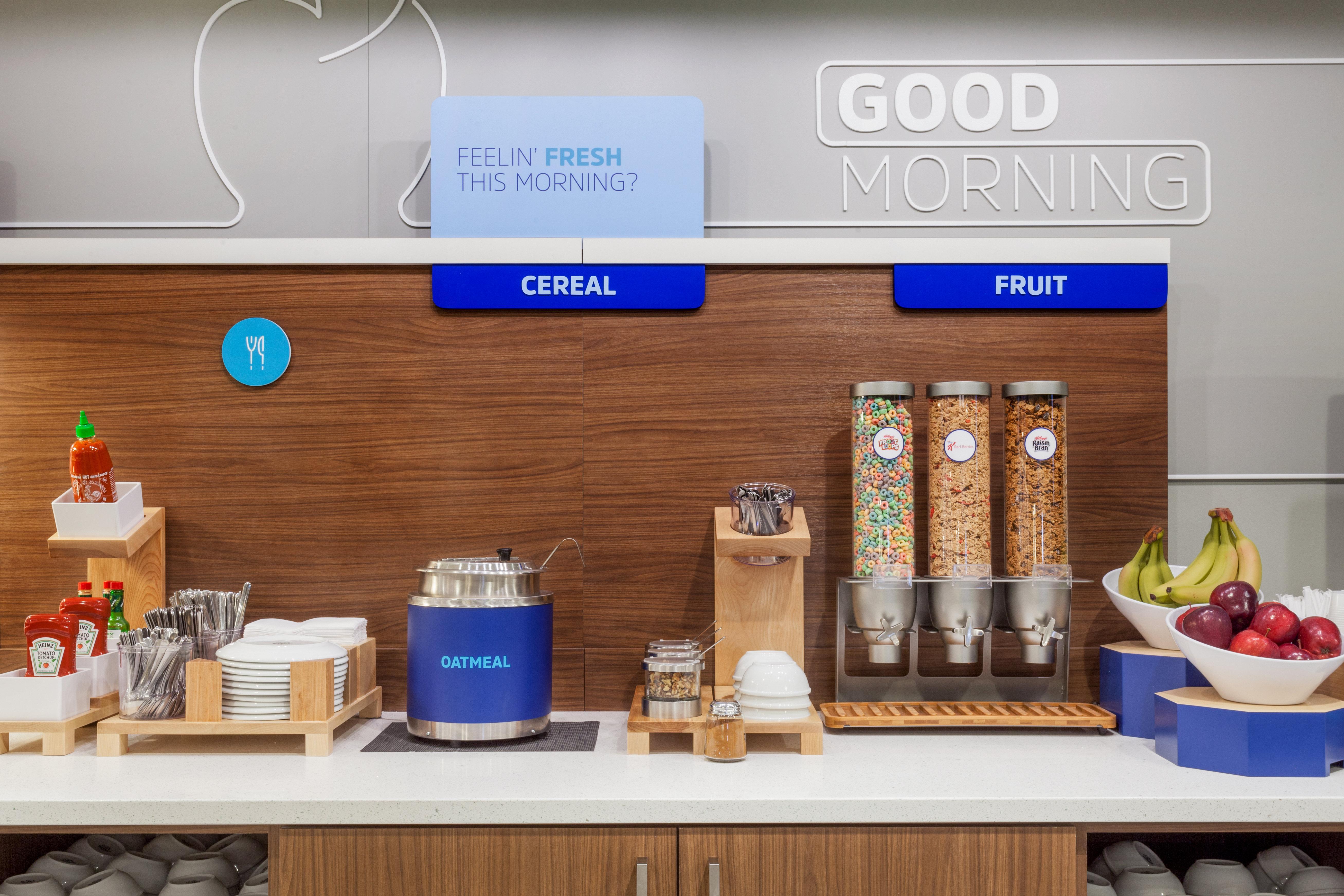 Holiday Inn Express Hotel & Suites Colby By Ihg Extérieur photo