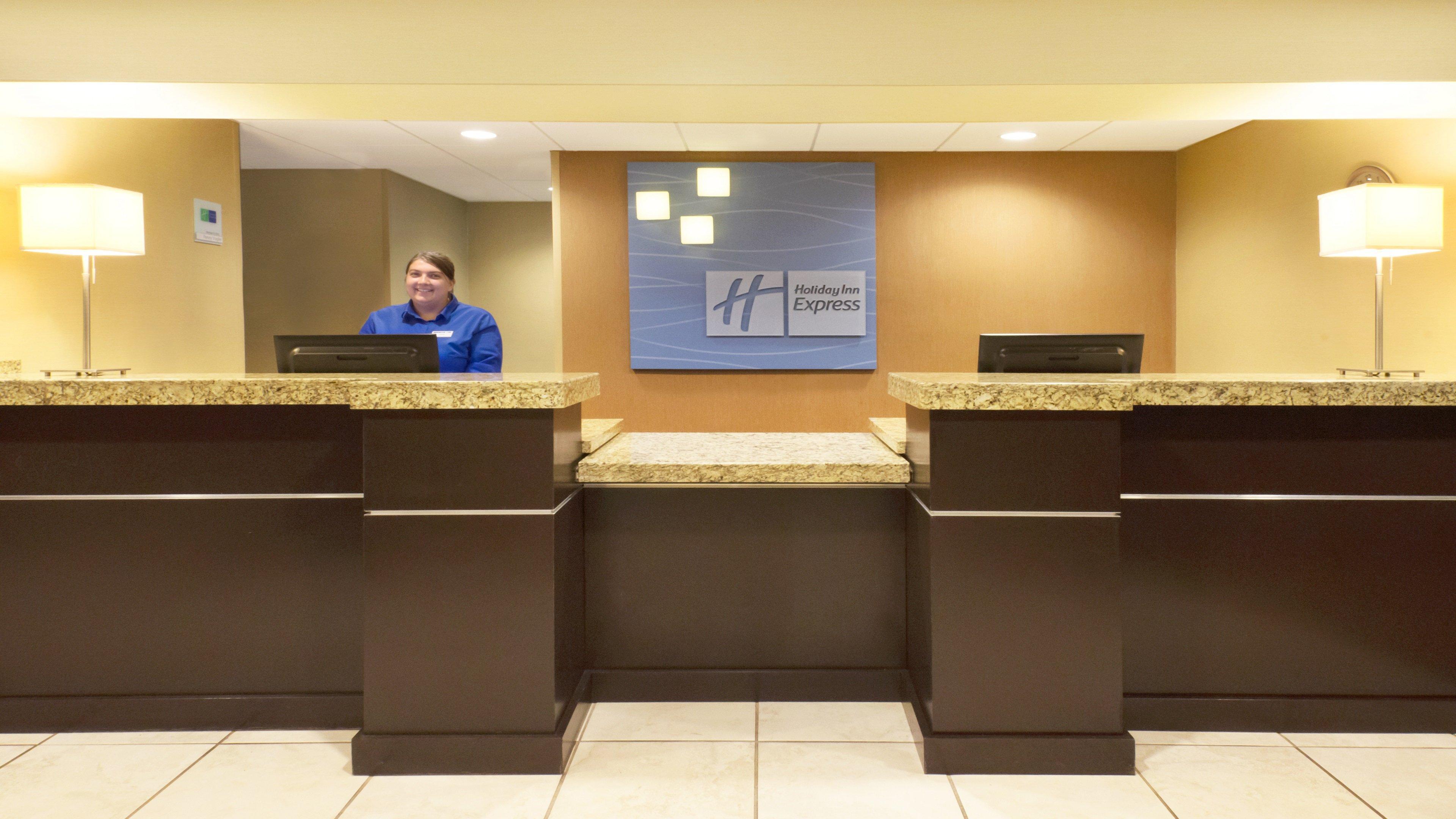 Holiday Inn Express Hotel & Suites Colby By Ihg Extérieur photo