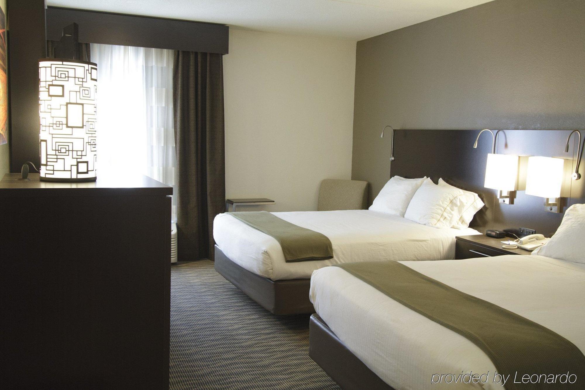 Holiday Inn Express Hotel & Suites Colby By Ihg Extérieur photo